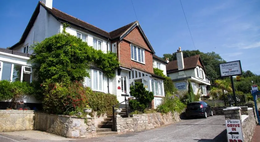 Silverlands Guest House - Image 1