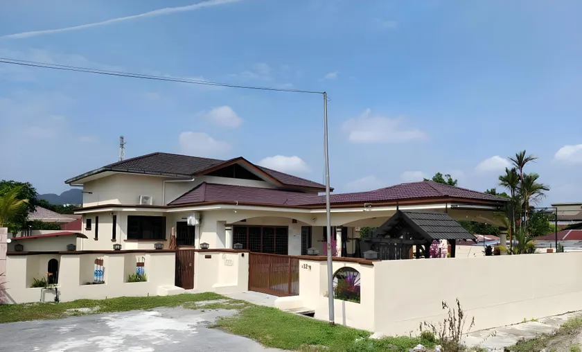 Cs Villa Homestay - Image 1