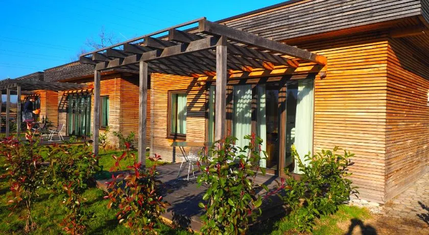 Zagreb Camp Bungalows - Image 1