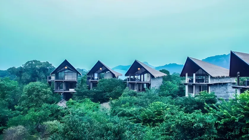 Aswadduma Hotel - Image 1
