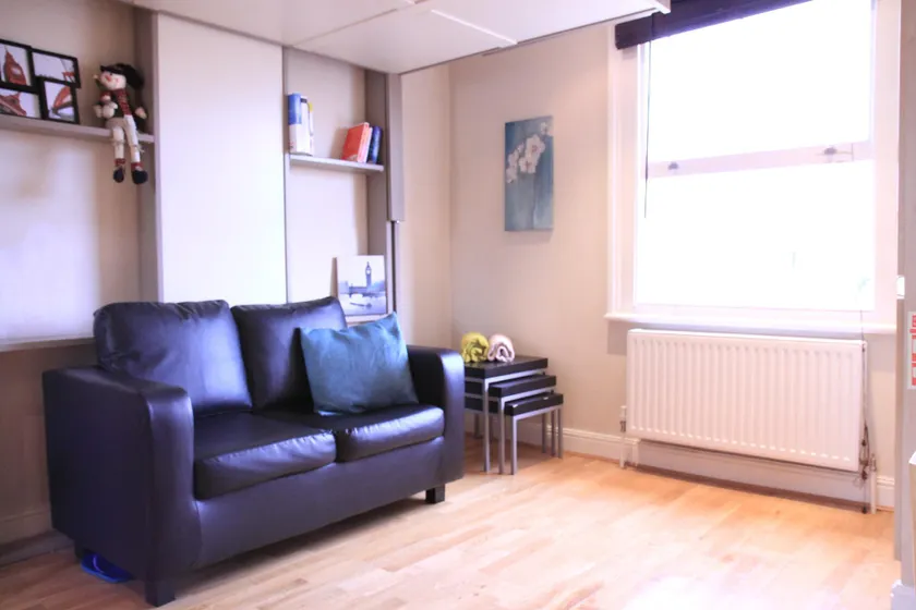 Unique Cozy Studio in Notting Hill - Image 1
