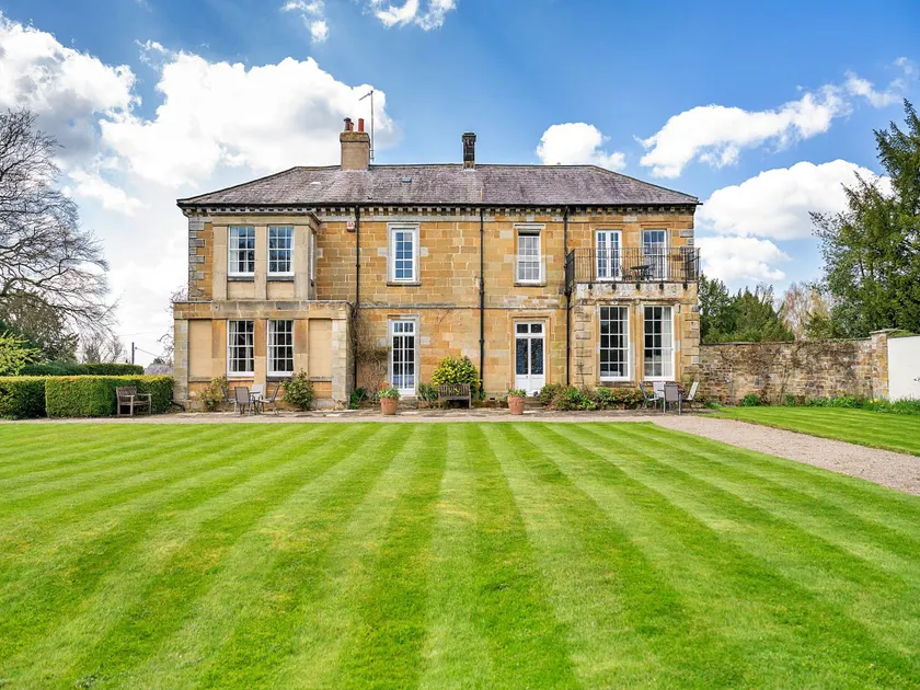 Lodge in Thirsk with Spa  Countryside Views - Image 1