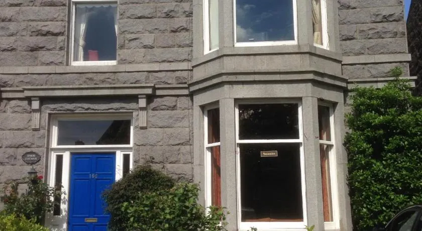 Denmore Guest House - Image 1