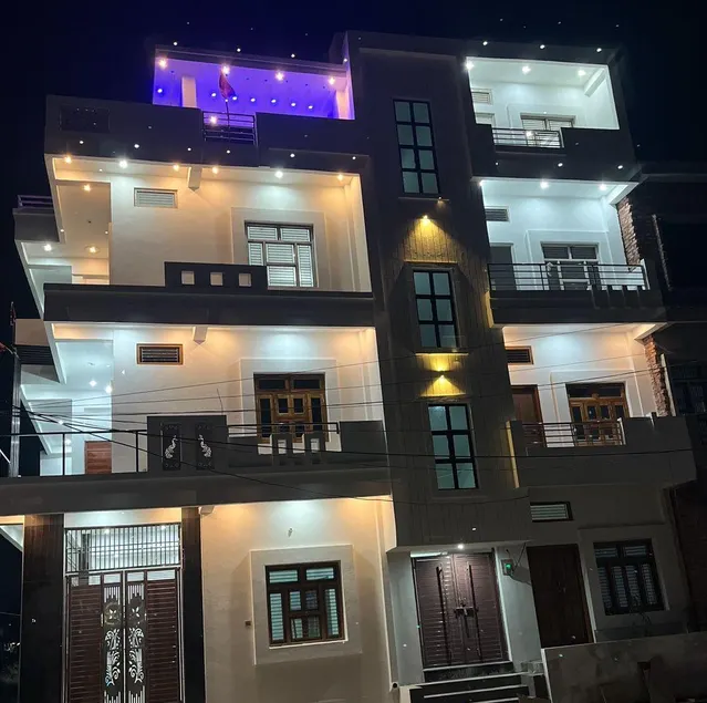 Shri Ram International Home Stay Ayodhya - Image 1
