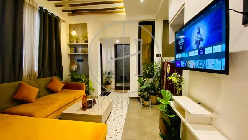Modern Studio for Couples & Professionals in Saket - Image 1