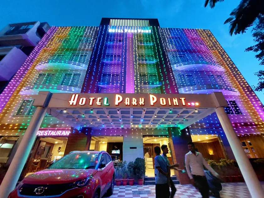 Hotel Park Point - Image 1