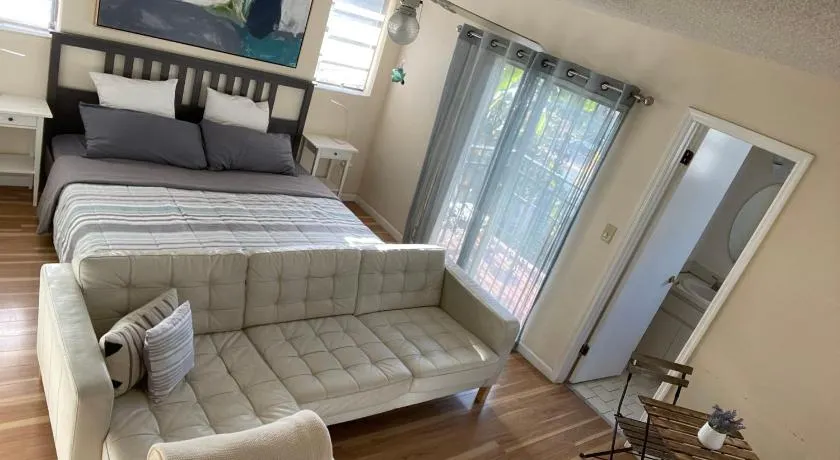 Beautiful suite in the best location in Miami! - Image 1