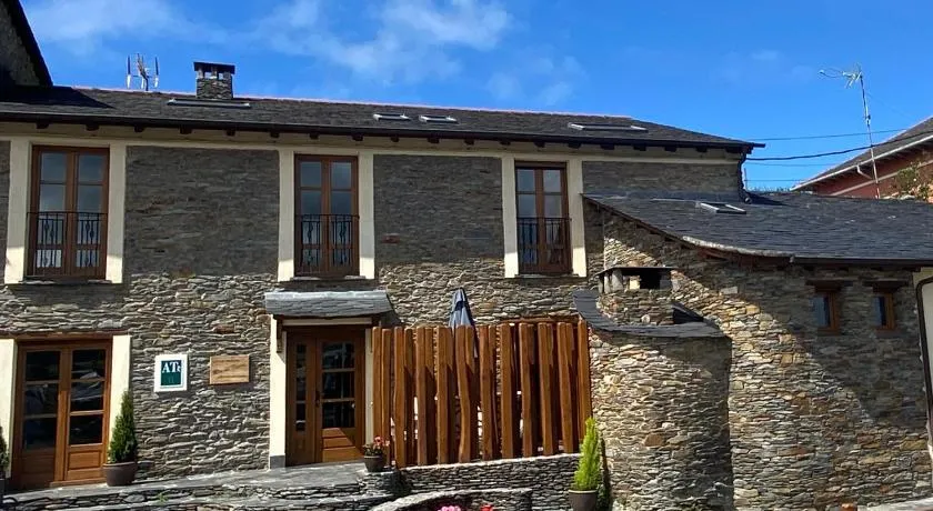 Casa Ría de Navia - Image 1