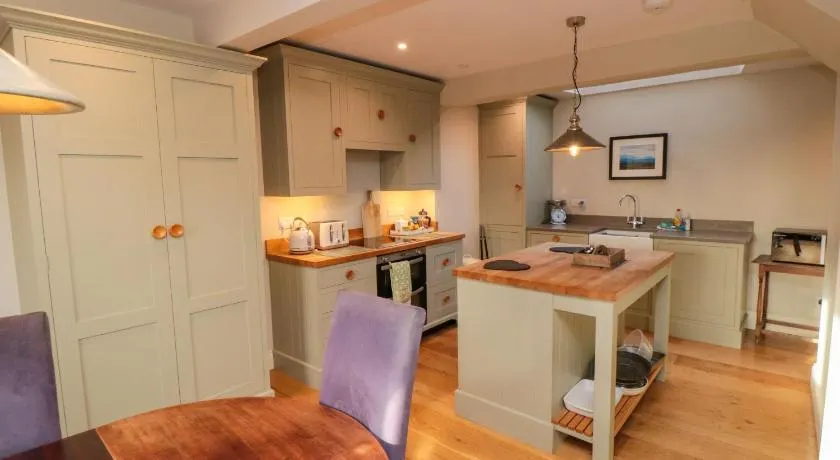 St Anthony’s, bright perkily decorated 3 bedroom house - Image 1
