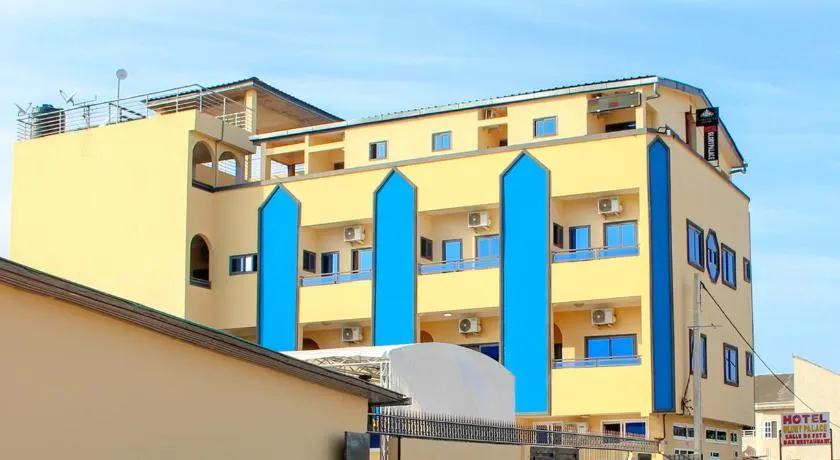 Glory Palace Hotel - Image 1