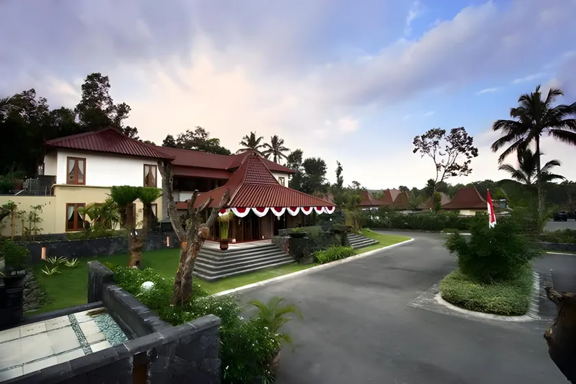 The Cangkringan Jogja Villas & Spa - Image 1