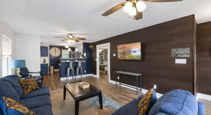 Cozy New Albany Home Near Vibrant Louisville - Image 1