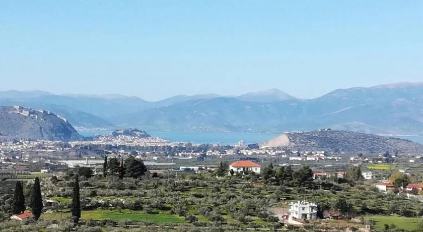 Nafplio, hill with an amazing view - Image 1