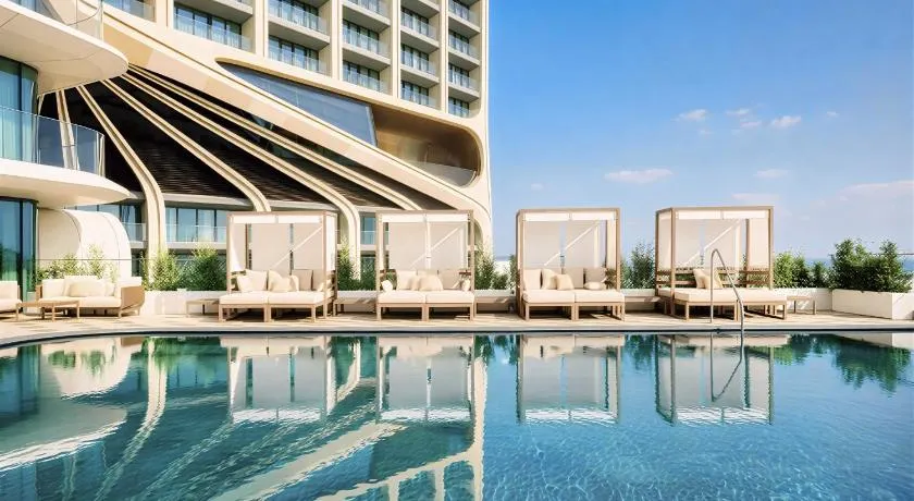 Mercury-Tower Apartments with Pool - Image 1