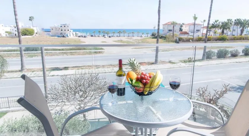 Themis Beach Apartments - Image 1