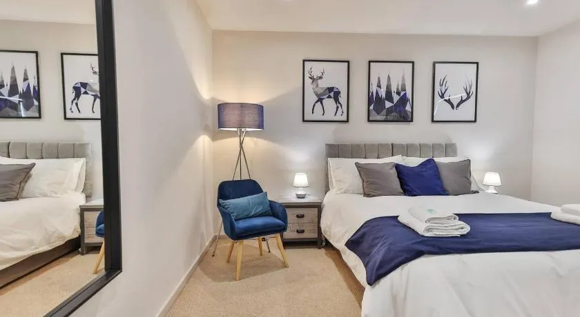 Cosy, Exclusive Sheffield House near Peak district - Image 1