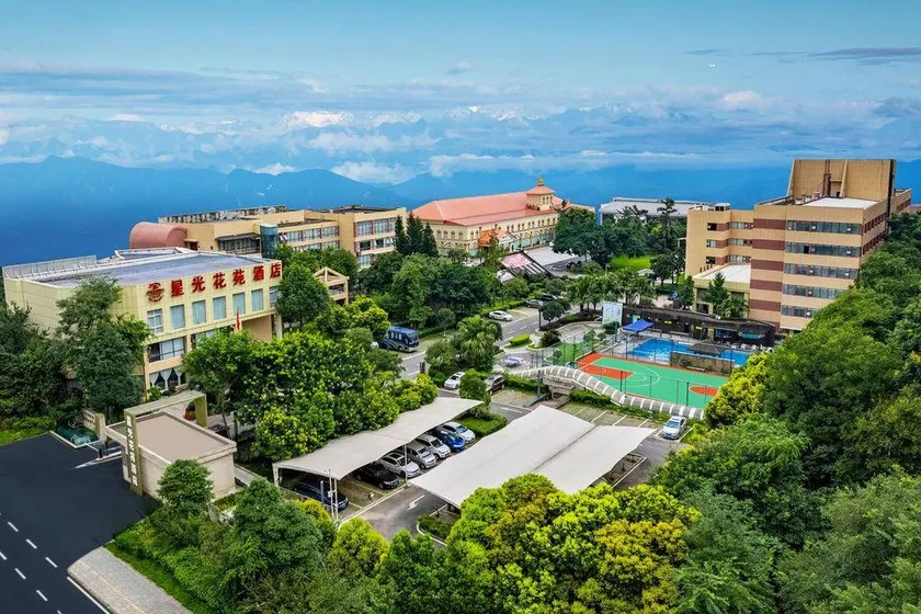 Chengdu Star Flower Garden Hotel (University Games Sports Center) - Image 1