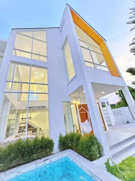 Luxury Pool Villa 99 - Image 1