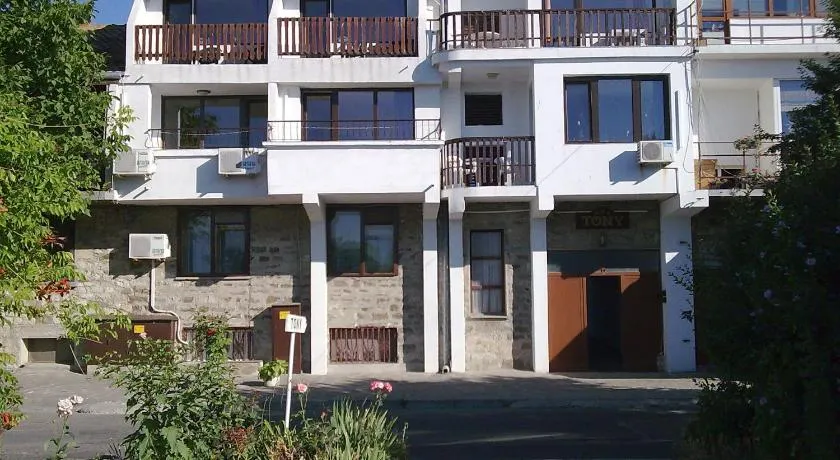 Guest House Tony - Image 1