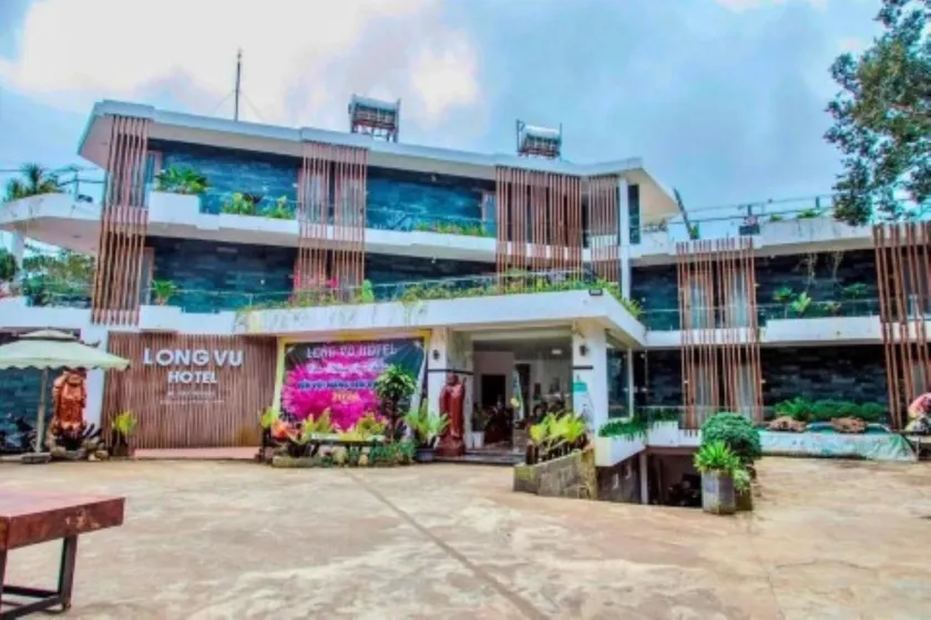 Hotel & Homestay Long Vũ Măng Đen - Image 1