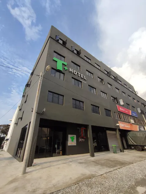 T Hotel SP Pekan Lama - Image 1