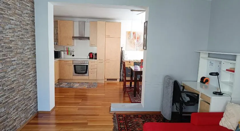 Moderne und schöne Wohnung - Image 1