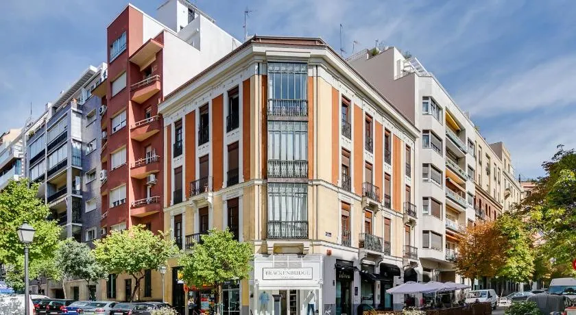 Arte y lujo en el corazón del Barrio de Salamanca - Image 1