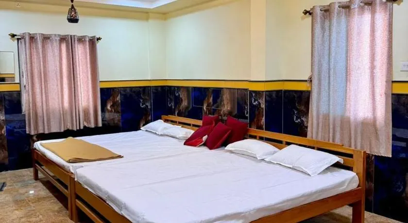 Kadepathar Executive Lodging - Image 1