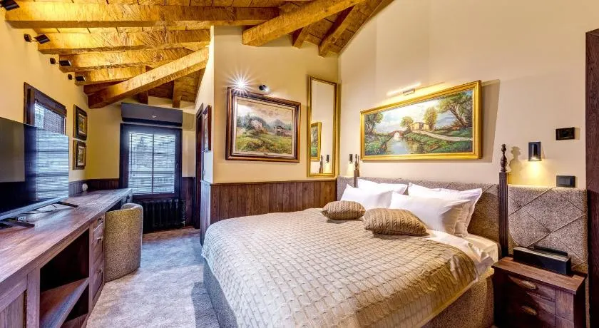 Pipers Lodge - Image 1