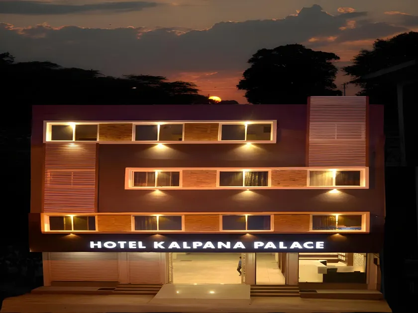 Hotel Kalpana Palace - Image 1