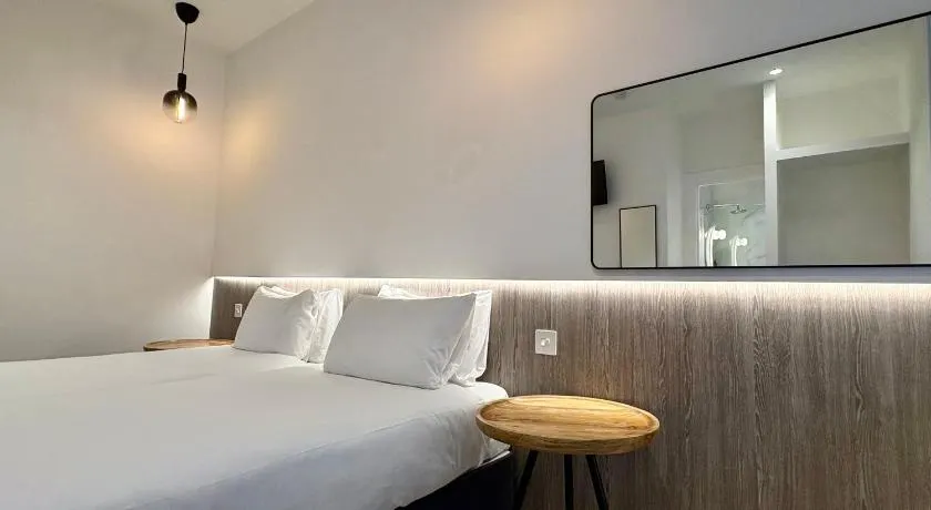RIOSHOUSE Henley - Image 1
