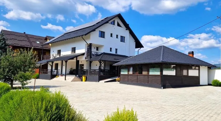 Bukovina Blue - Image 1