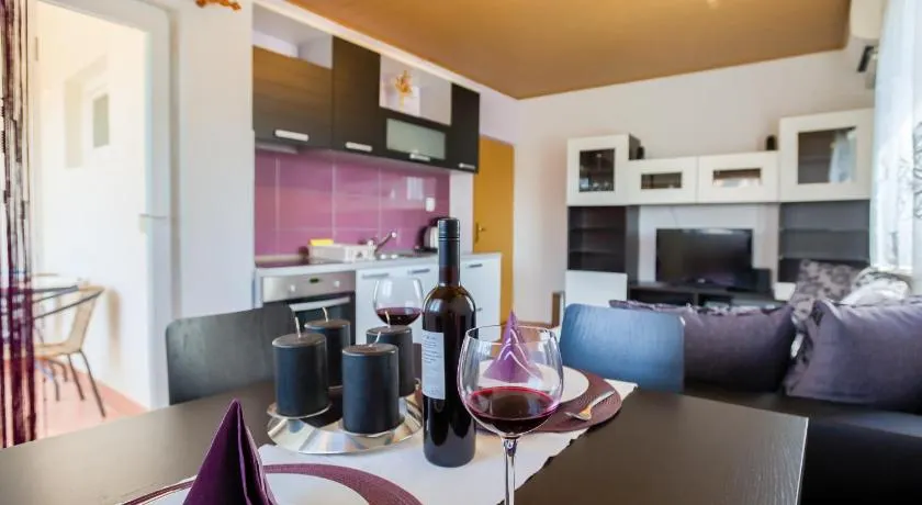 Apartment Monica - Image 1