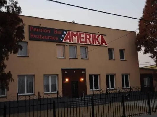 Hotel Amerika - Image 1