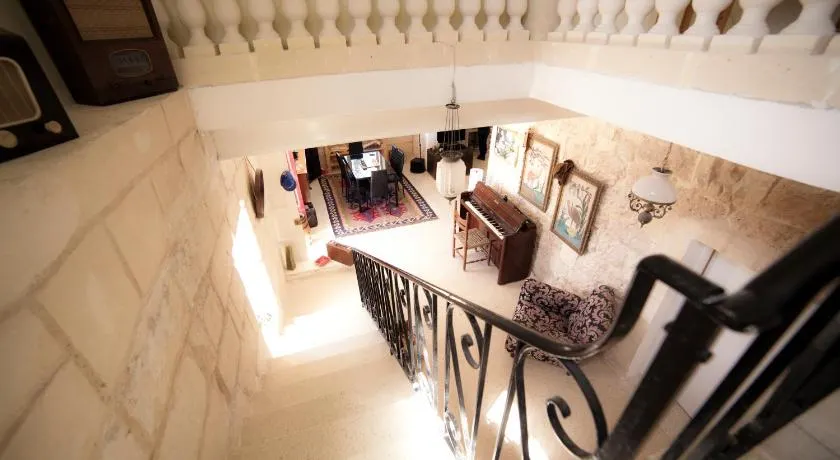 Secco's Seaview Accommodation - Image 1