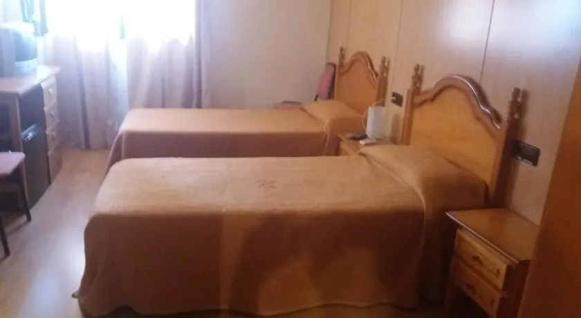 Hostal Bonaterra - Image 1