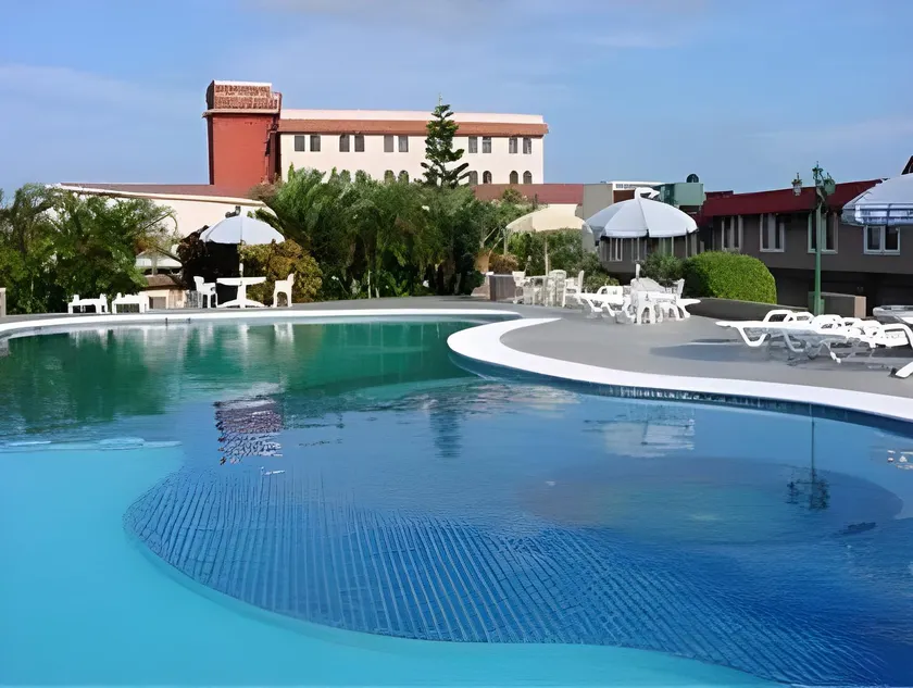 Hotel Villas Dali Veracruz - Image 1