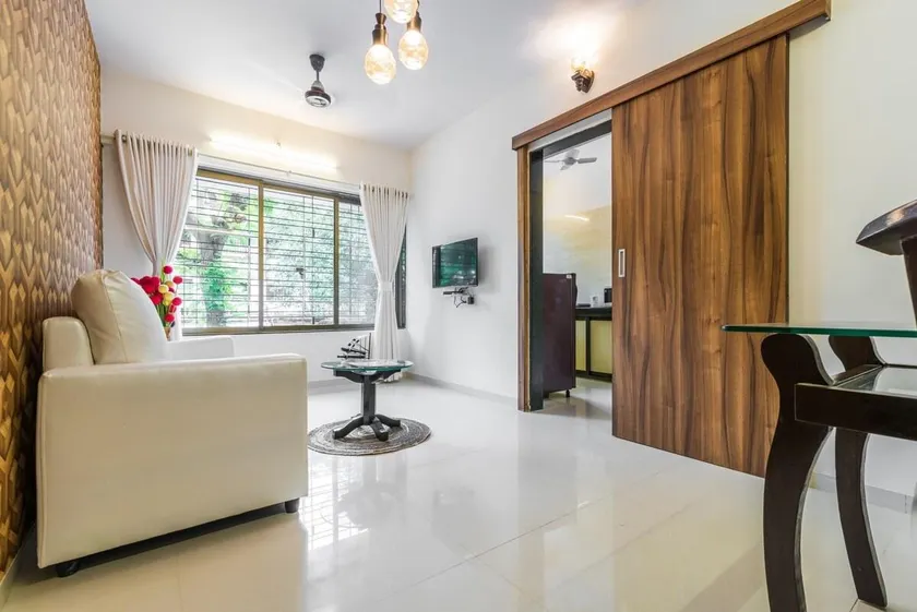 Self catering 1 BHK apartment in Borivali East - Image 1
