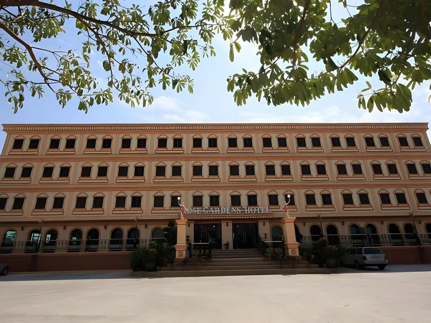 Rose Garden Hotel - Image 1