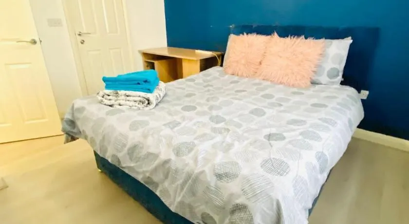Stay at LL - Image 1