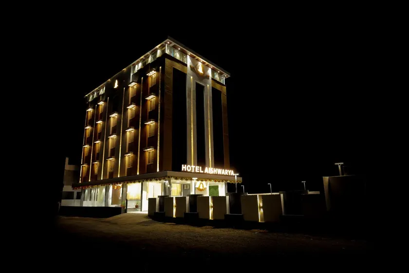 Hotel Aishwarya - Image 1