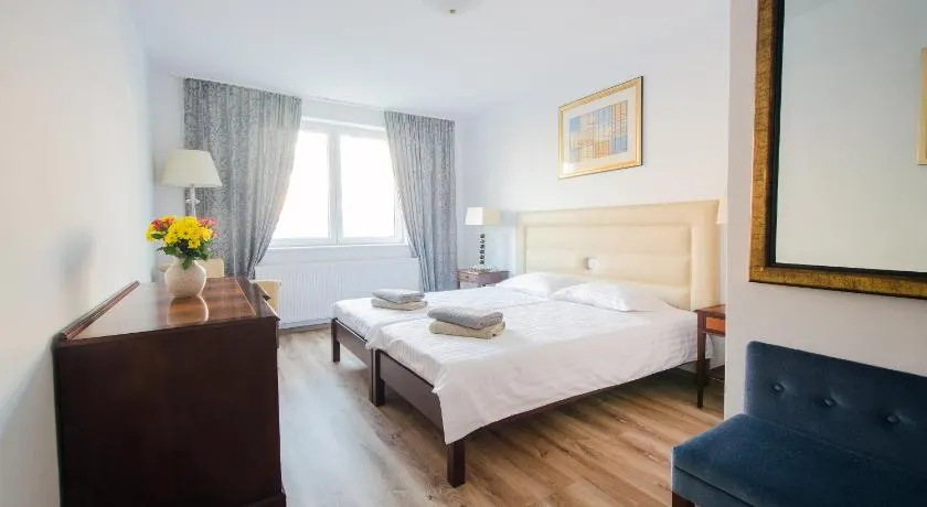 Hotel EKA - Image 1