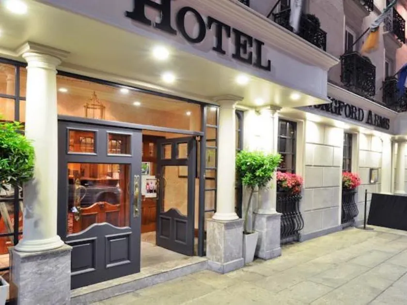 Longford Arms Hotel - Image 1