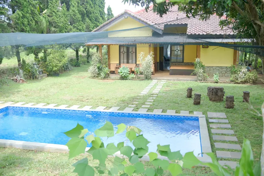 Villa ChavaMinerva Hanni Ciater with Private Pool - Image 1