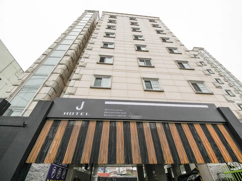 Hotel J Suwon - Image 1