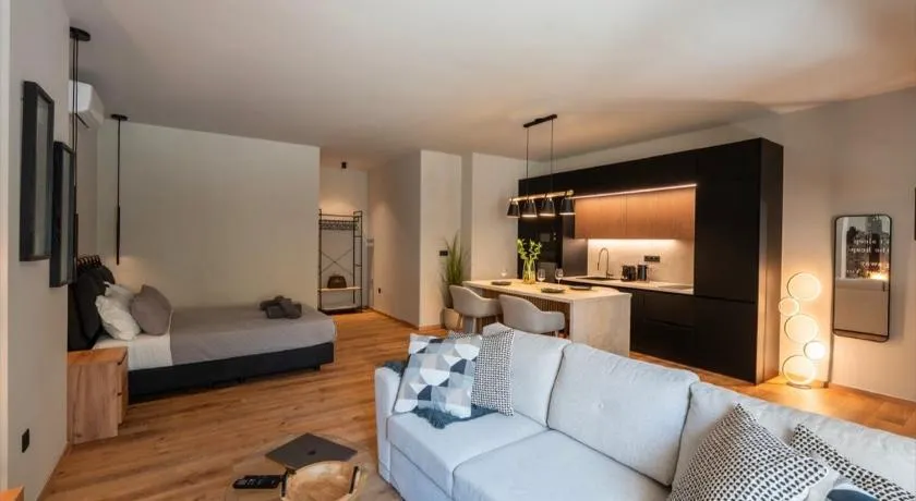 DIVINUS Luxury Stay - Image 1