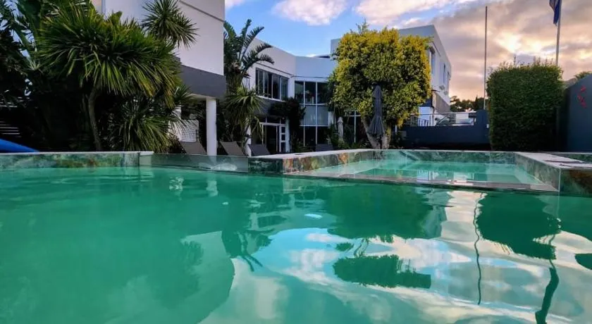 Hermanus Manor - Image 1