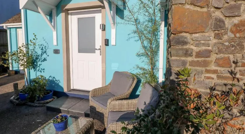 The Hollybush - Image 1