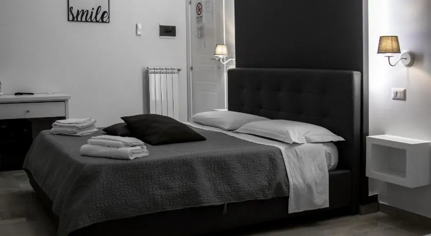 Aurora Luxury Rooms - Image 1