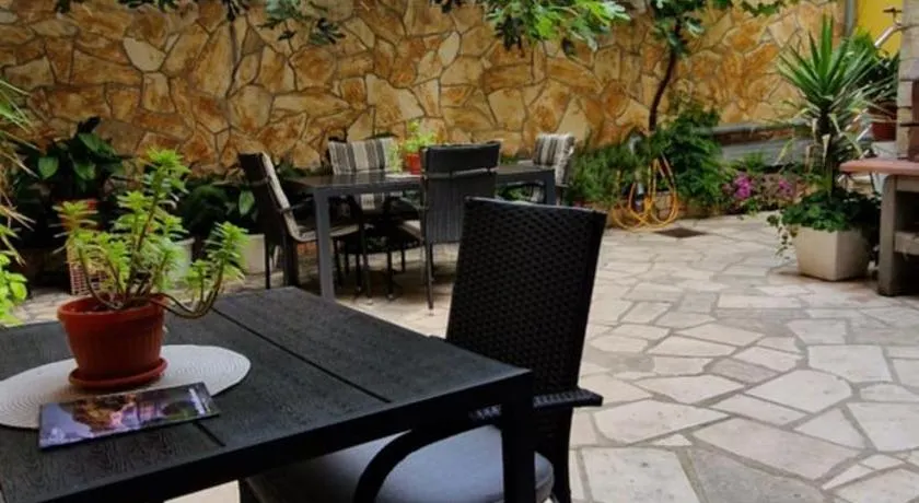 Guesthouse Ivan - Image 1